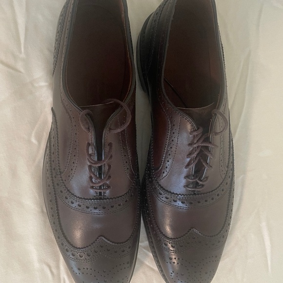 Allen Edmonds Wingtip Oxford Dress Shoe (McAllister) main image 5